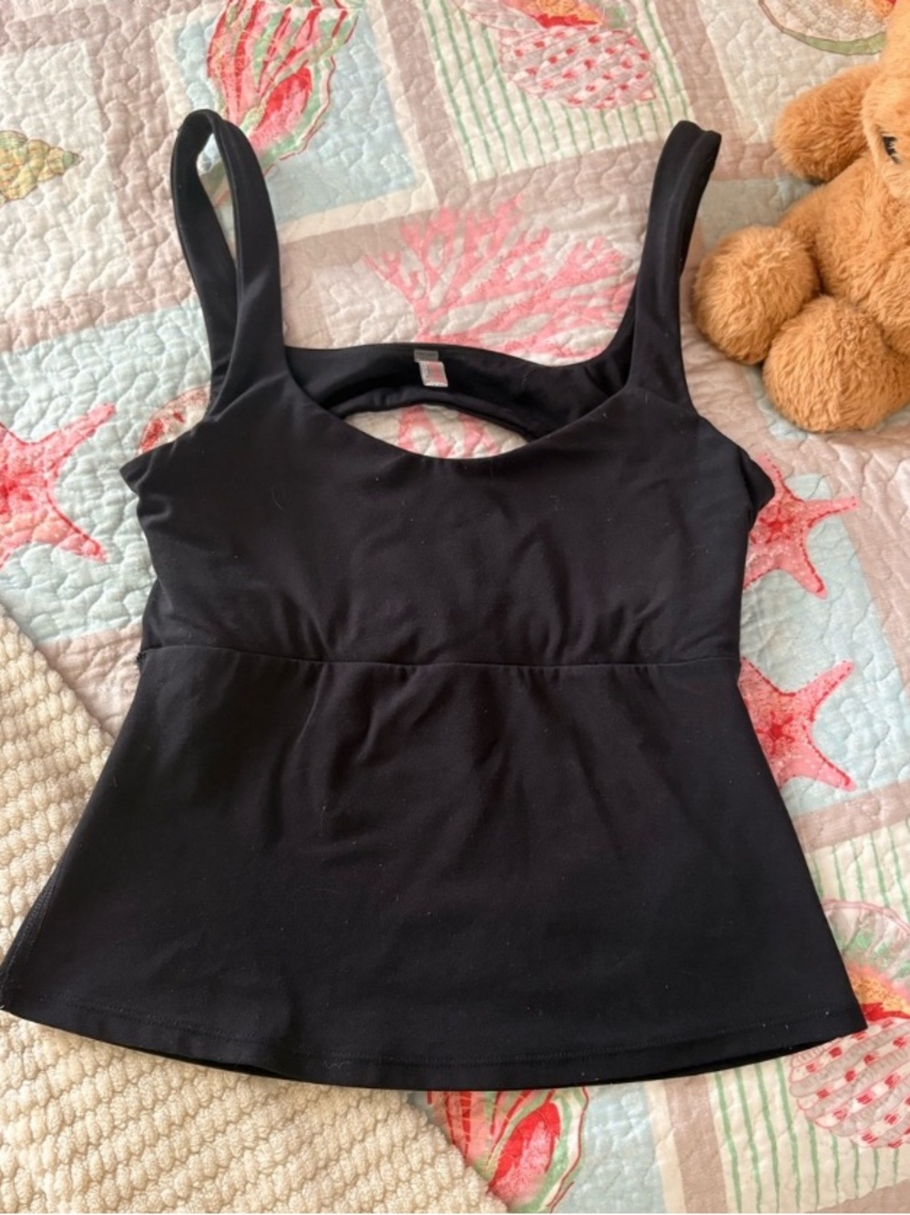 Black Scoop Neck Tank Top with Waist Seam - Women